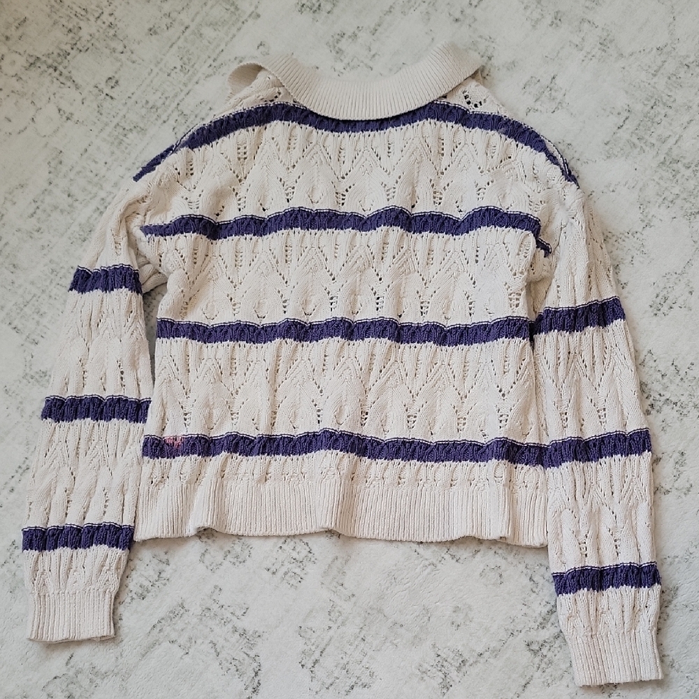 Universal Thread Cream and Purple V-Neck Sweater - Picture 8 of 9